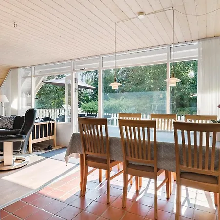 Holiday home Three-Bedroom Holiday Home In Humble