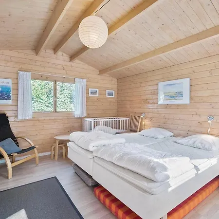 Three-Bedroom Holiday Home In Humble Дом отдыха Хамбл
