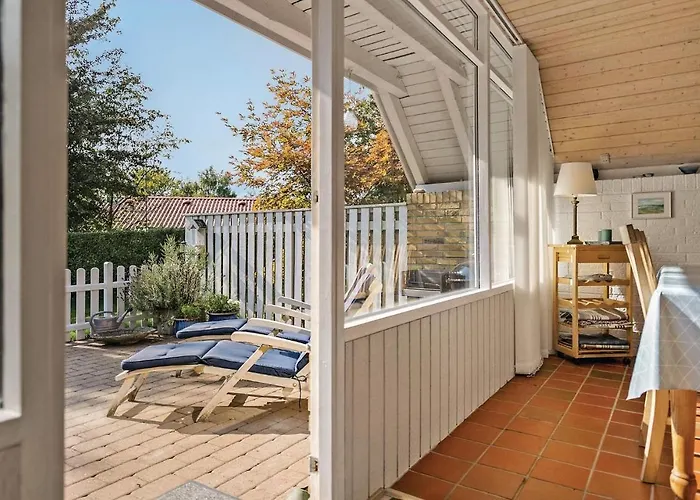 Three-Bedroom Holiday Home In Humble